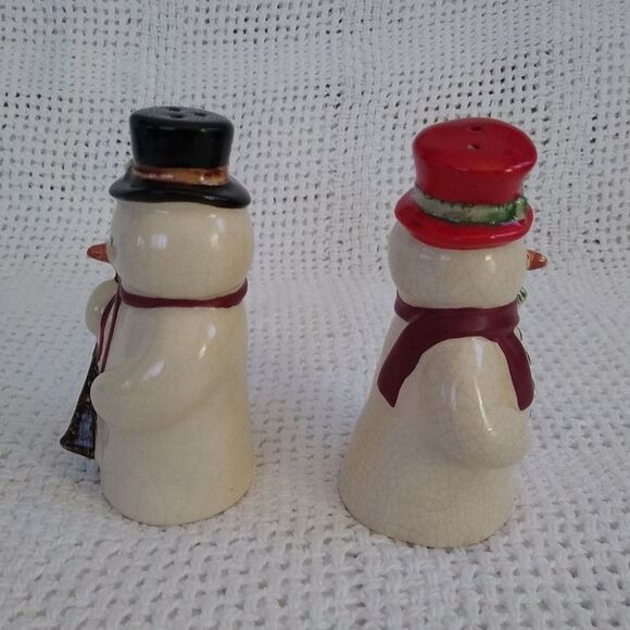 Holiday Set of Snowman Salt & Pepper Shakers • Frosty Christmas Salt & Pepper - Picture 10 of 13